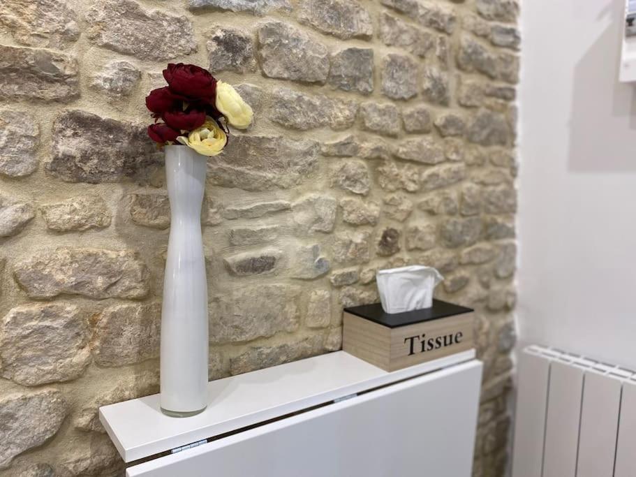 Bed In The City - Appart'Hotel - Historical Center Bayeux Bagian luar foto